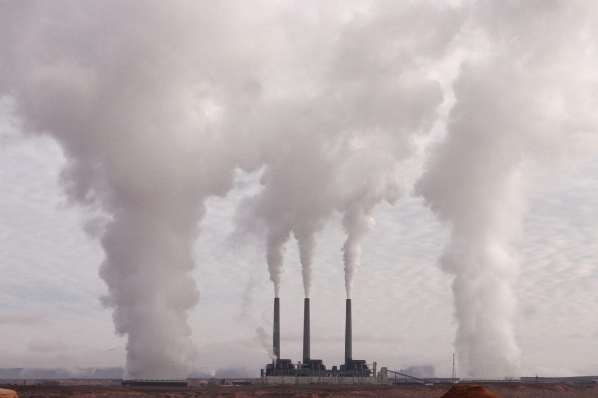 How to reduce carbon emissions in the chemical industry Featured Image